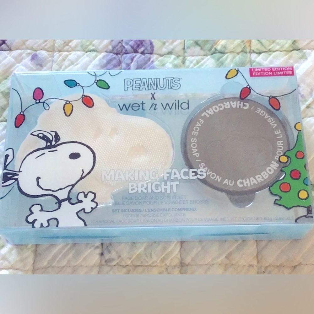 Wet n Wild Peanuts Making Face Bright soap and scrub set new in box